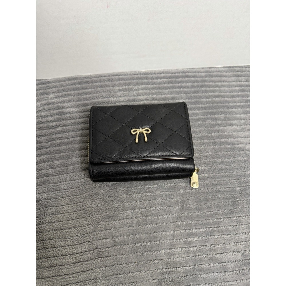 Small Black Wallater For Woman's